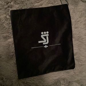 Shane Justin Velvet dust bag